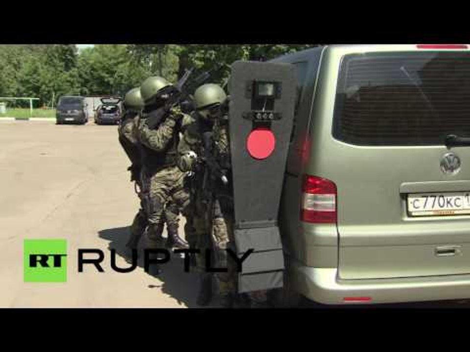 Terror Combat Drills: Russian Special Forces show off skills