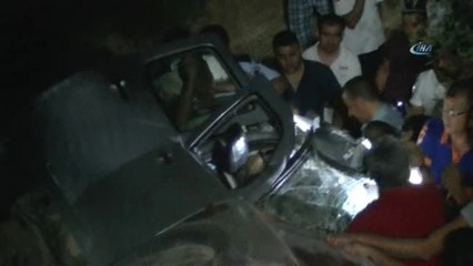 Kamyonet Şarampole Uçtu: 4 Yaralı