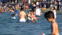 Sıcaktan bunalan Bursalılar denize koştu