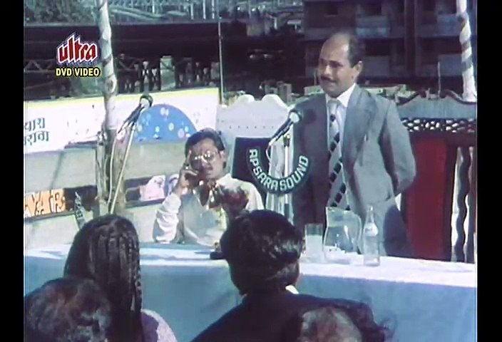 JAANE BHI DO YAARO P2