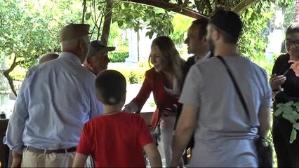 Egemen Bağış'tan Darülaceze Sakinlerine Bayram Ziyareti