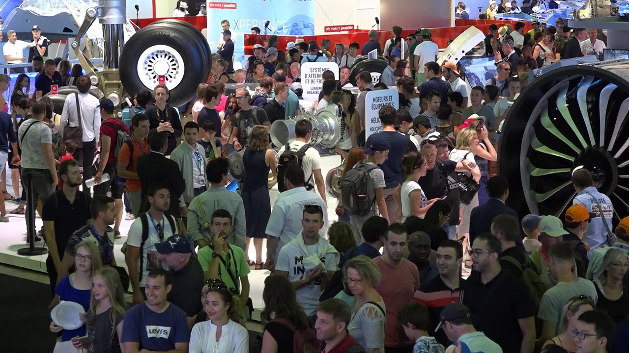 CLIP DAY 6 PARIS AIR SHOW 2017