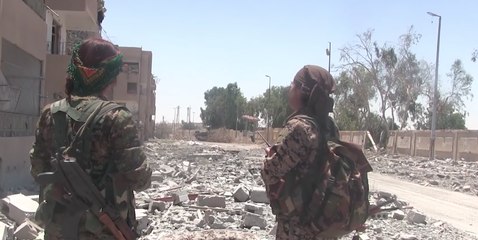 Kurdish Fighters Reinforce Territorial Gains in Western Raqqa's Qadisiya Neighborhood