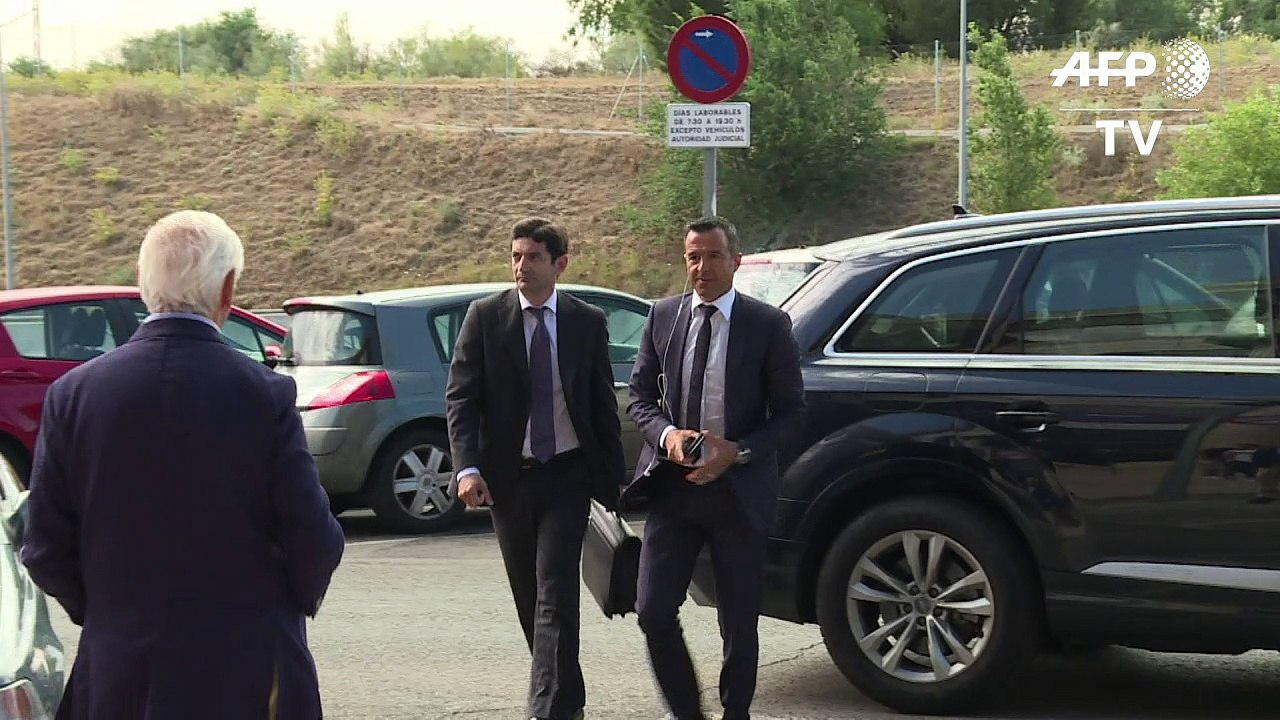 Agente Mendes ante la justicia por montajes fiscales de Falcao