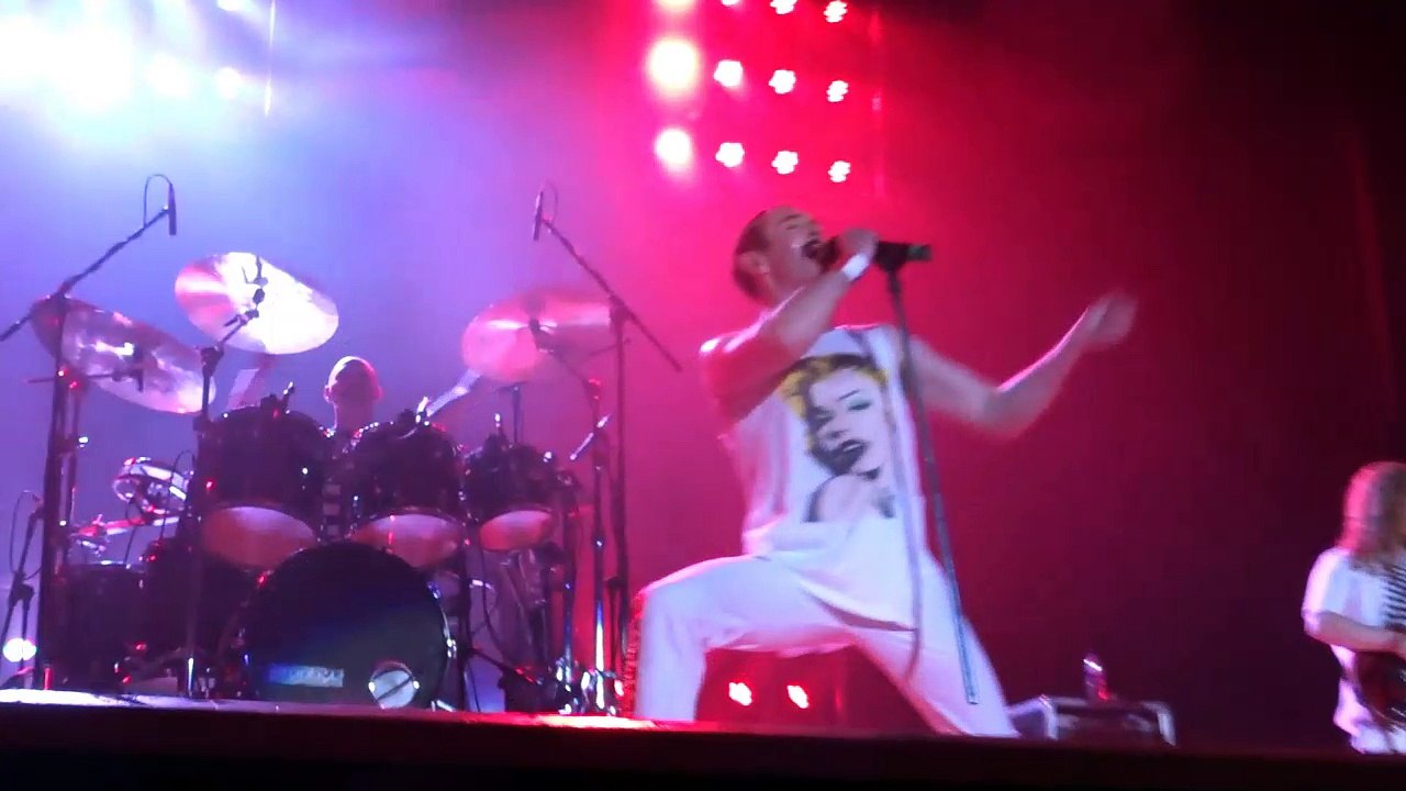 Queen Fat Bottomed Girls Dundee Scotland