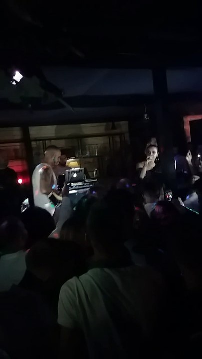 Kida ft Mozzik live në in joy terrace 2017