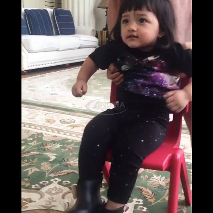 Gaya Banget Arsy Addara di Rumah Minta Pakai Sepatu Boots l Keluarga A5