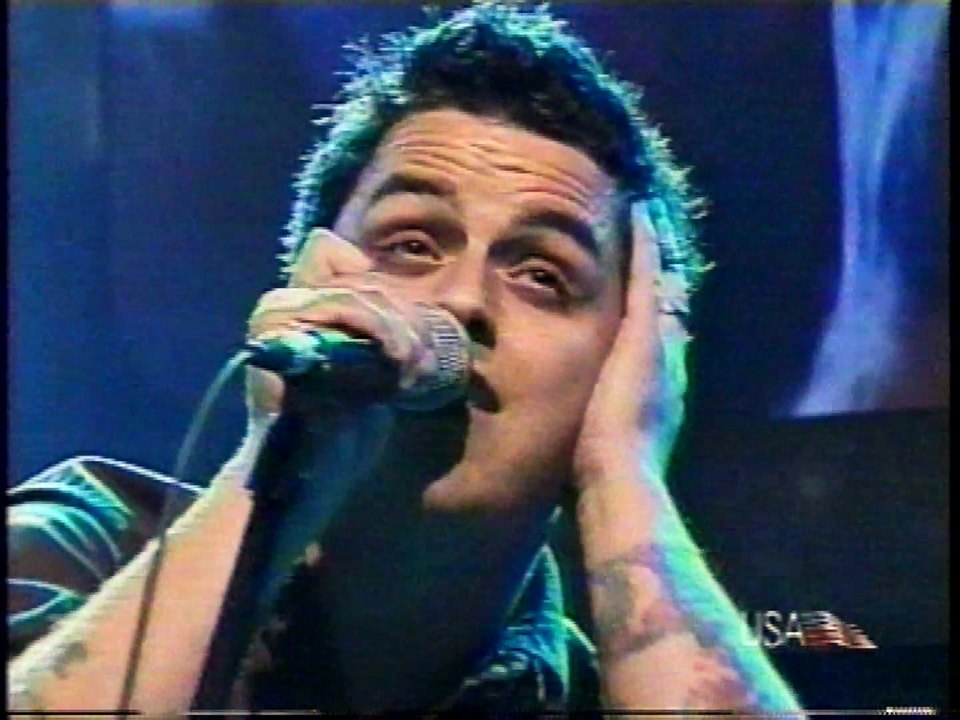 Farmclub: Green Day - Minority