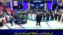 Wasim Akram Gift BMW Car to Sarfraz Ahmed in TV Show