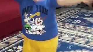 Turkish baby dancing turkish music