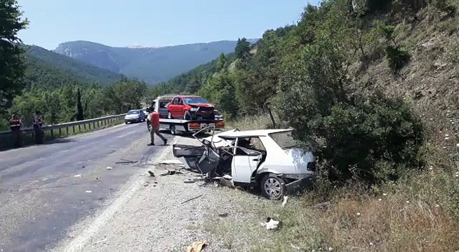 Bursa'da feci kaza! Kafa kafaya çarpıştılar