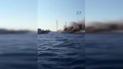 Seyir Turuna Çıkan Gulet Alev Alev Yandı