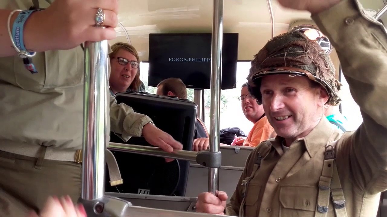 Momignies: un tour en bus anglais à travers les sept villages