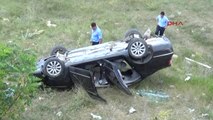 Yozgat Ehliyetsiz Genç Otomobili Duvardan Uçurdu 2 Yaralı