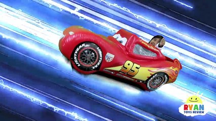 DISNEY CARS 3 MOVIE Premiere and Giant Lightning McQueen Jackson Storm Cruz Ramirez in Dis
