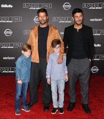 Which celebrity couples have twin children?