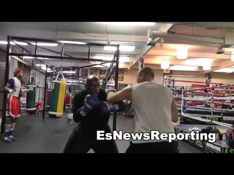 TMT Boxing Star Lanell Bellows does 21 min of mitts last min of workout EsNews Boxing