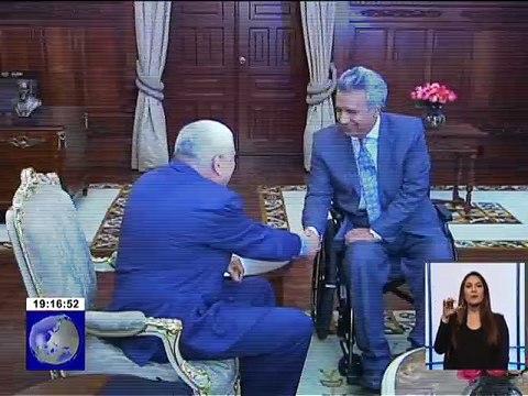 Presidente Lenín Moreno se reunió con el Alcalde de Cuenca en Carondelet