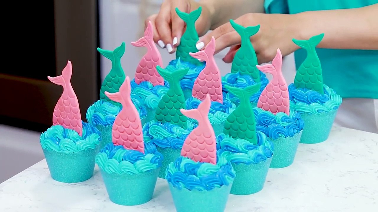MERMAID TAIL CUPCAKES NERDY NUMMIES