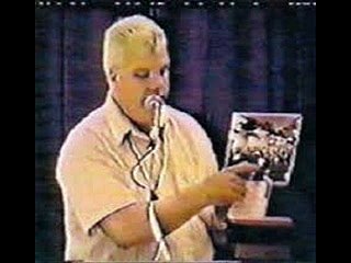 Phil Schneider wielki zamordowany bohater-Napisy z "Area 51" czyta program