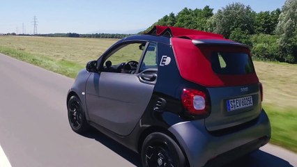 smart fortwo cabrio electric drive titania grey Driving in the country