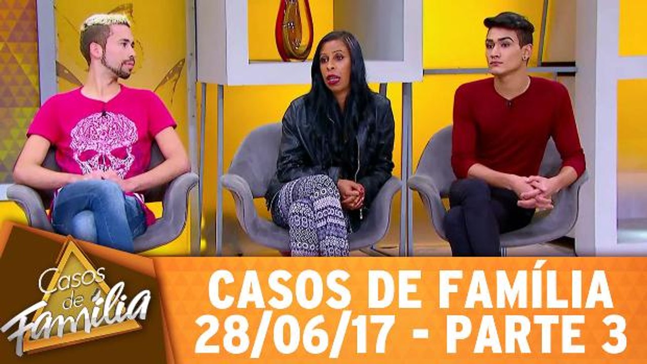 "Não é porque você é gay que precisa colocar asas e sair voando!" - 28.06.17- Parte 3