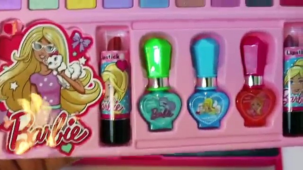 Barbie Deluxe Makeup Cosmetic Set Glitter Lip Gloss Unique Boutique