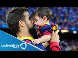Jugadores del equipo de Barcelona demuestran que son unos buenos padres
