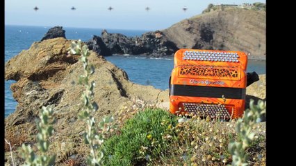 Quand lombre de Damien POYARD plane sur Le Cap dAGDE ! Juin 2017.