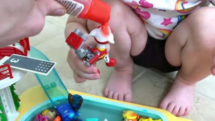 Paw Patrol Pool Time Bubble Fun! Cuteree Kid Genevieve Plays with Paw Patrol Toys to Help Kids Learn