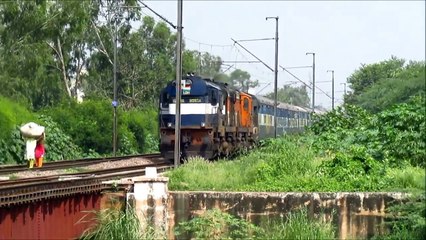 Double Diesel Treat - Chandigarh Bandra Chandigarh Superfast with twin Diesels