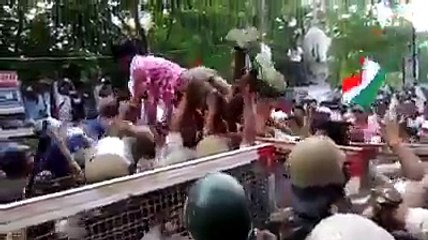 Quando vc estiver se sentindo rejeitado, não fique deprê, lembre-se desse cara kkkk