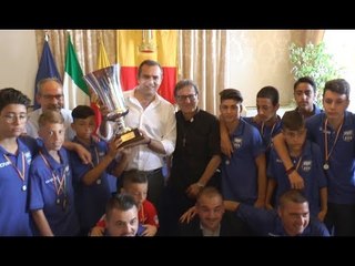 Napoli - Junior Tim Cup, i ragazzi del Don Guanella premiati dal sindaco (29.06.17)