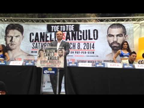 Perro Angulo Walks into press conference fans get loud EsNews Boxing