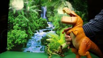 Le bon dinosaure contre jurassique monde par jouets