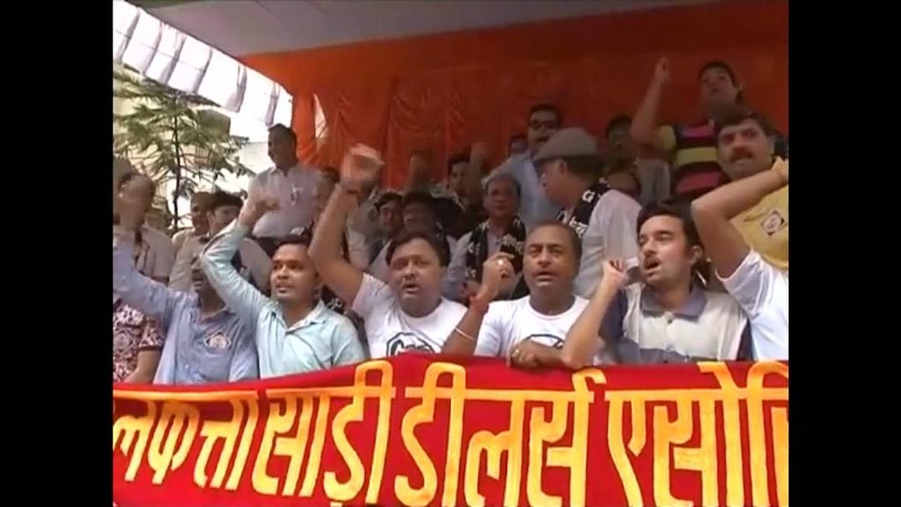 Textilhändler demonstrieren gegen steuerreform