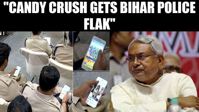 Bihar Police plays Candy crush while CM Nitish Kumar addresses seminar | Oneindia News