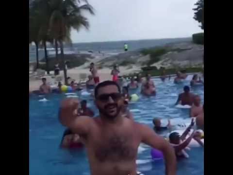 Mi Gna- in Mexico - Armenian music HIT