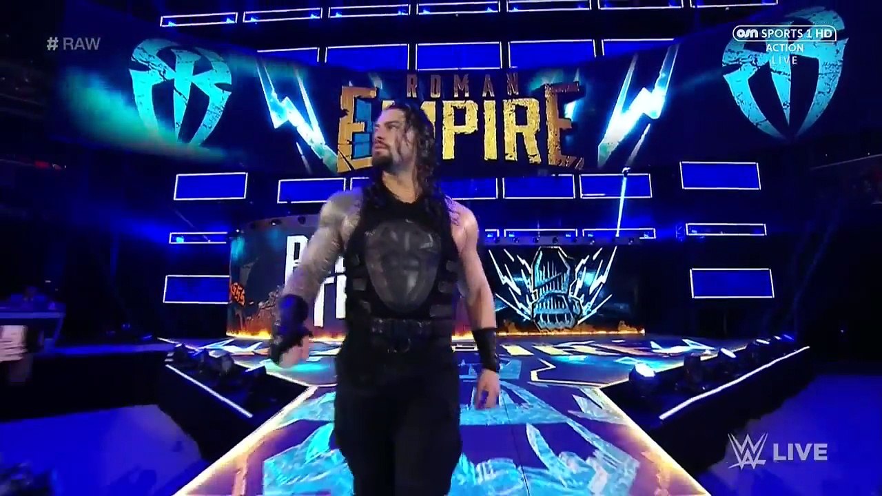 Raw - Roman Reigns vs. Braun Strowman