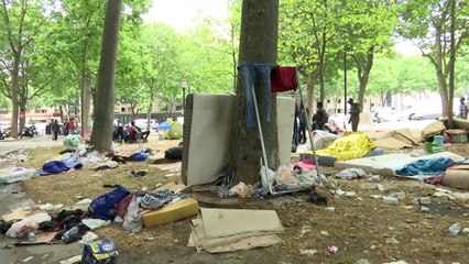 Gale, surpopulation… Les conditions de vie très difficiles des migrants de La Chapelle