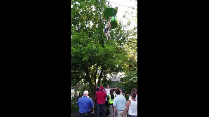 chute d'un manège