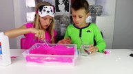 DO NOT MAKE SLIME AT 3:00AM..SO SCARY!!!!