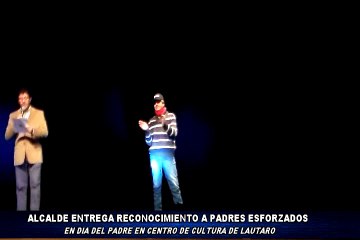 Reconocimientos a padres en centro de cultura de Lautaro en Dia del Padre