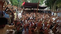 باكستان :آلاف الشيعة يحتجون بسبب التفجيرات التي خلفت 75 قتيلا