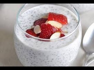 Pudding de yogurt con chia   / Cocinemos Juntos