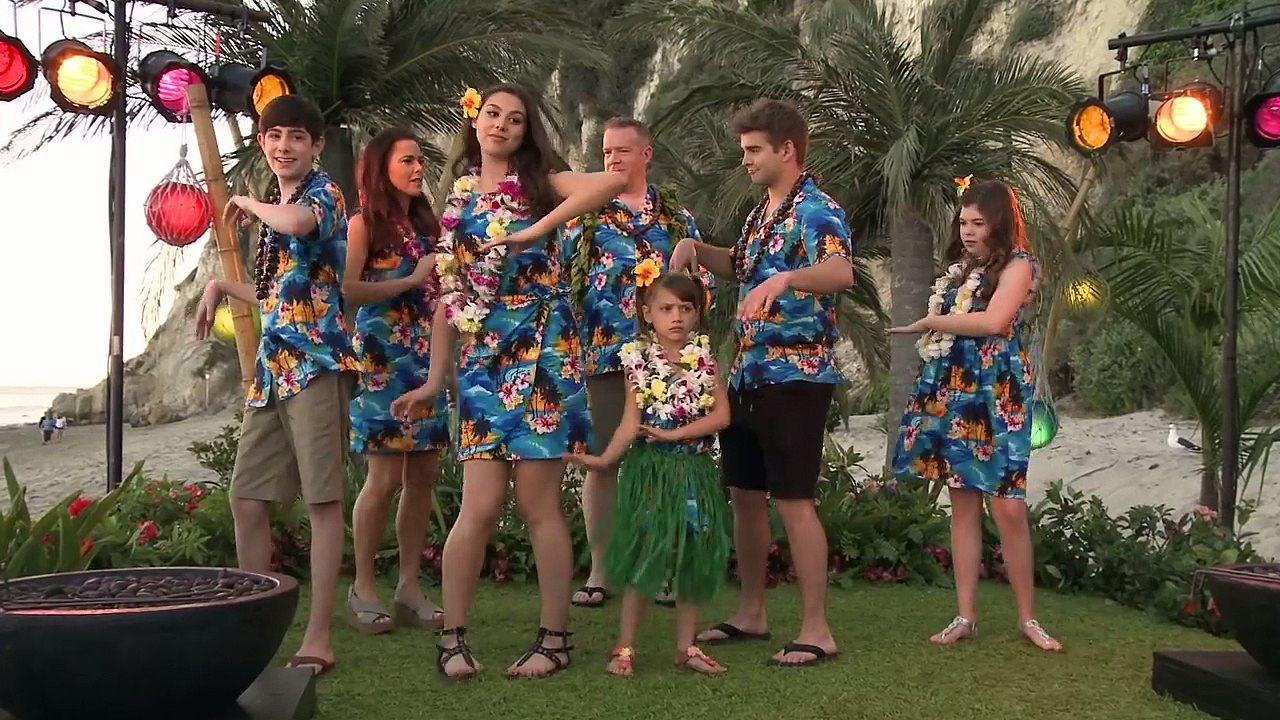 BTS w Kira Kosarin & Jack Griffo on Thunder in Paradise | The Thundermans  | Nick - video Dailymotion