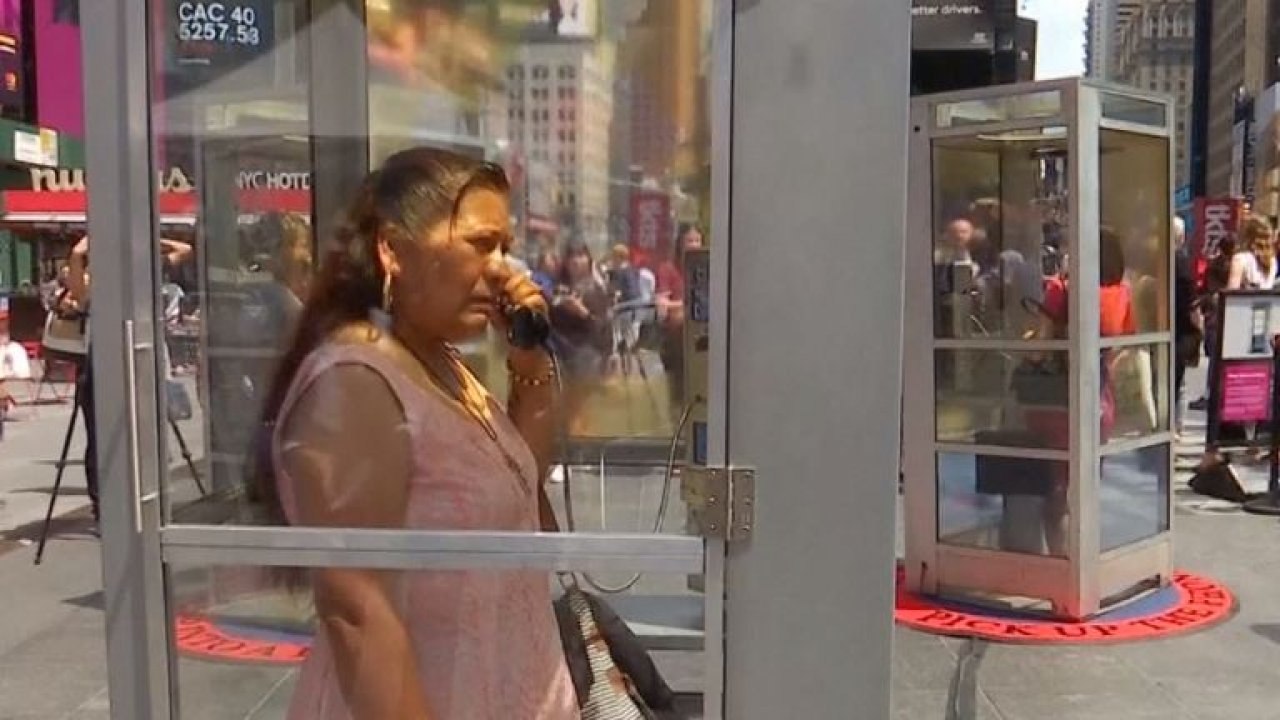 Phone booths in New York are now telling immigrants' stories