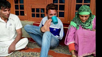 Playing Cricket Without Arms makes you Spellbound ! World Best Motivational Video Ever