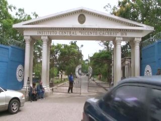 Militarizado Instituto Central Vicente Cáceres