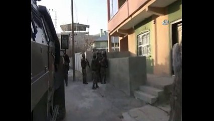 Van’da terör operasyonu: 30 gözaltı